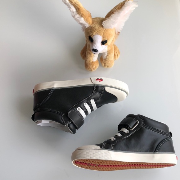 See Kai Run Other - See Kai Run Peyton Metallic Mid Top Sneakers 1Y